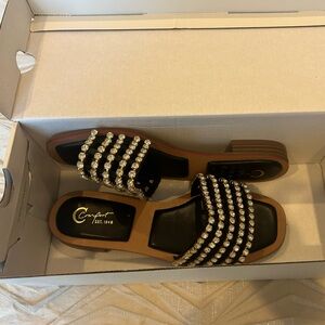 Adorable rhinestone slipper sandals